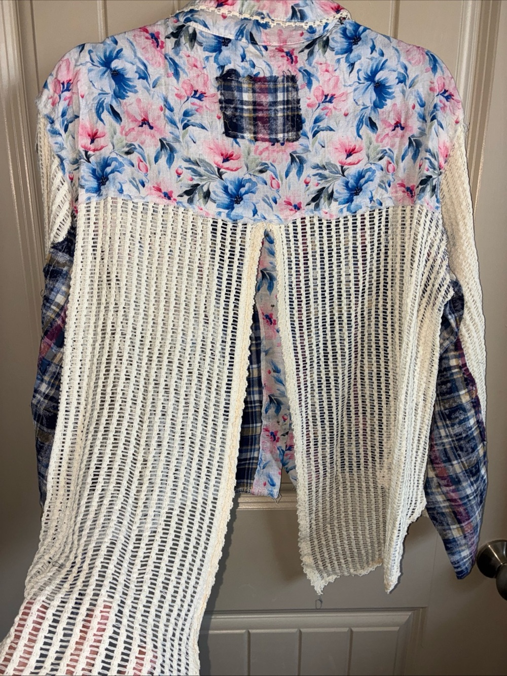 POL Floral Button-Up Shirt in Blue Pink Cream - Picture 5 of 11